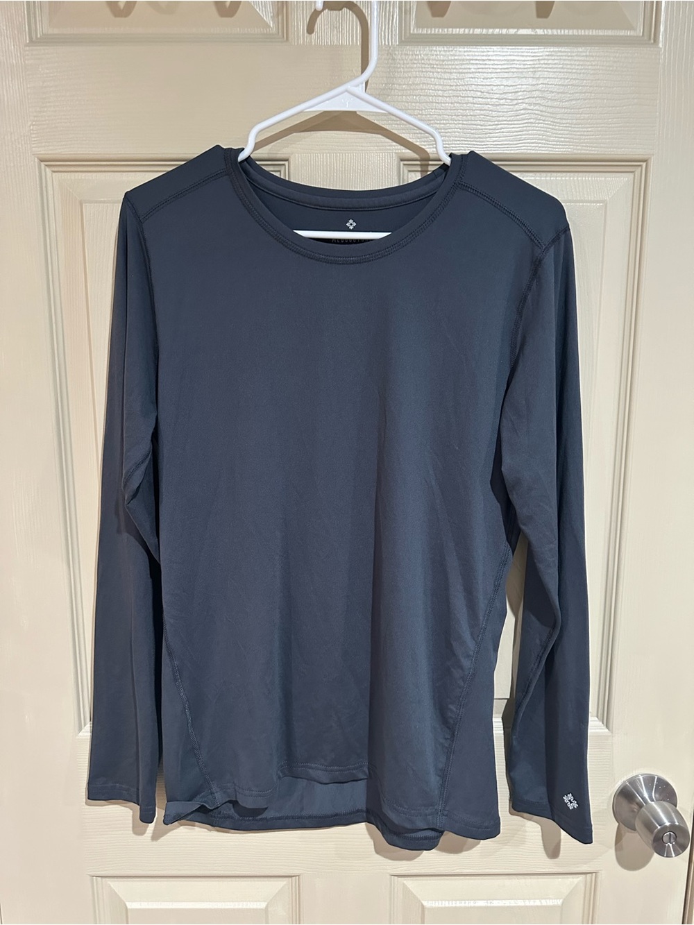 Med Couture Women’s Long Sleeve Athletic Tee - Charcoal Gray
